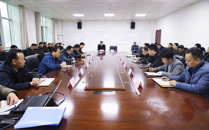 传达贯彻咸阳宝鸡片区安全警示会1.jpg